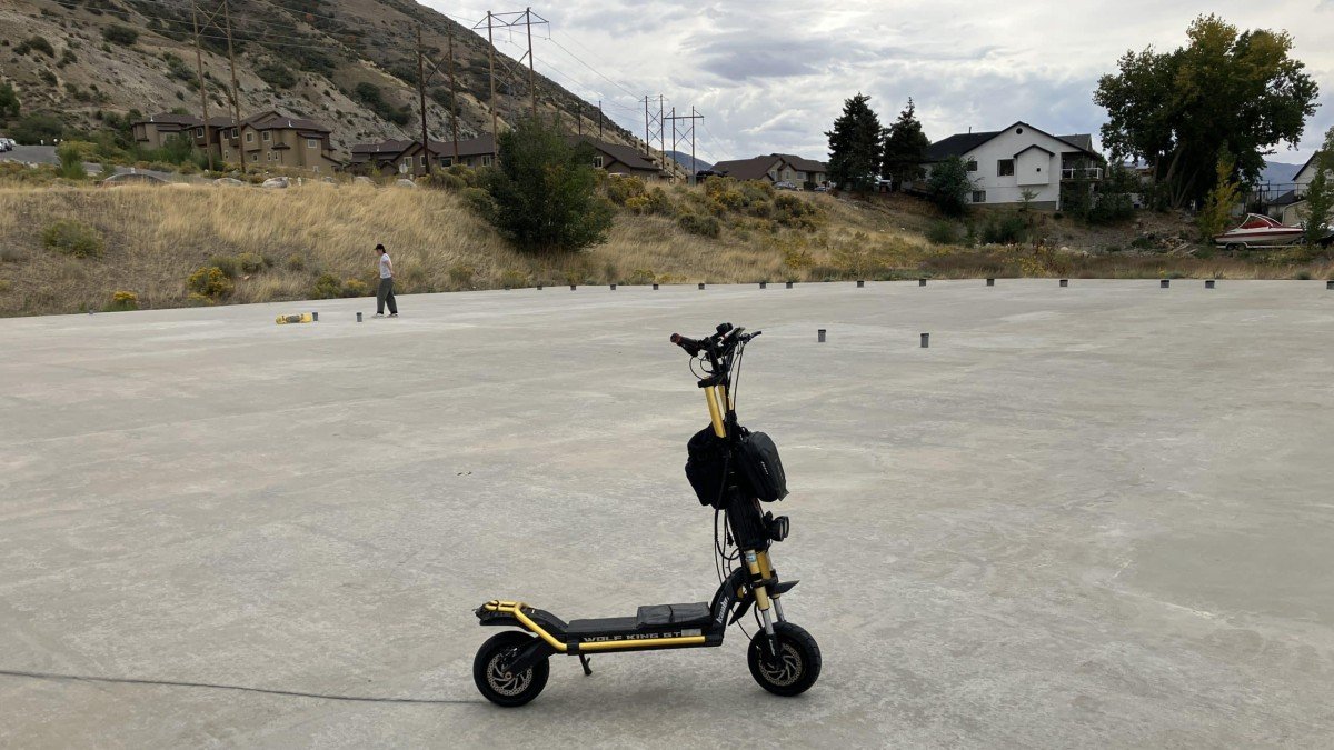  Kaabo Wolf King GT Electric Scooter