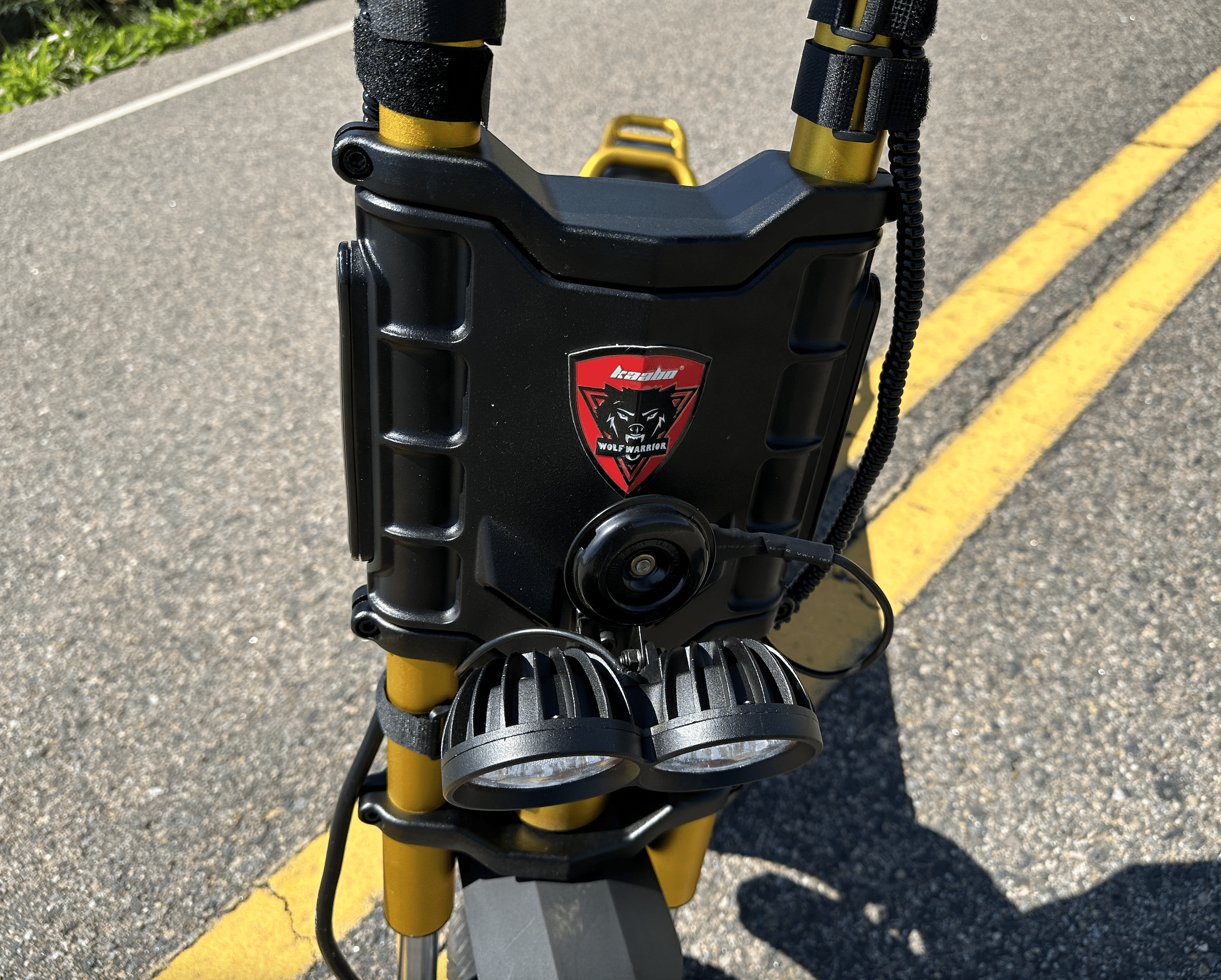 new-kaabo-wolf-king-gtr-review-the-best-electric-scooter-got-even-better-4