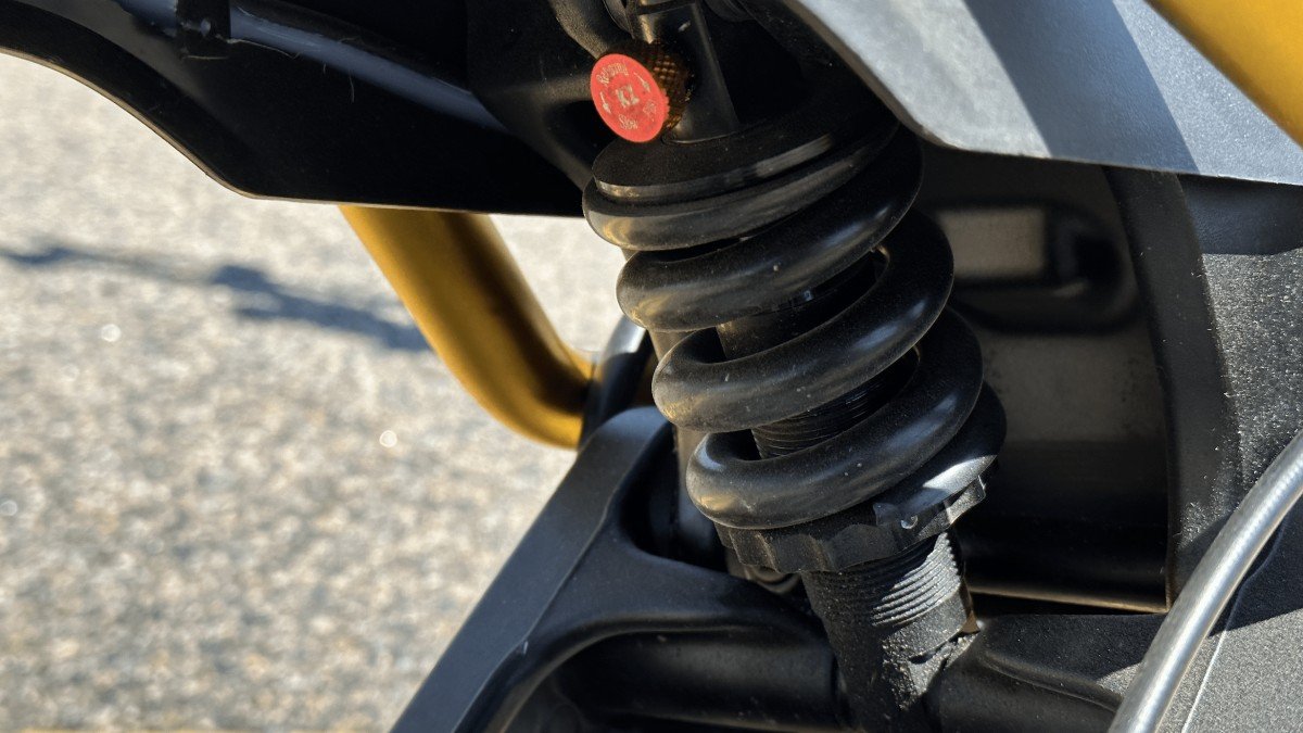 2024 Kaabo Wolf King GTR new-kaabo-wolf-king-gtr-review-the-best-electric-scooter-got-even-better-7