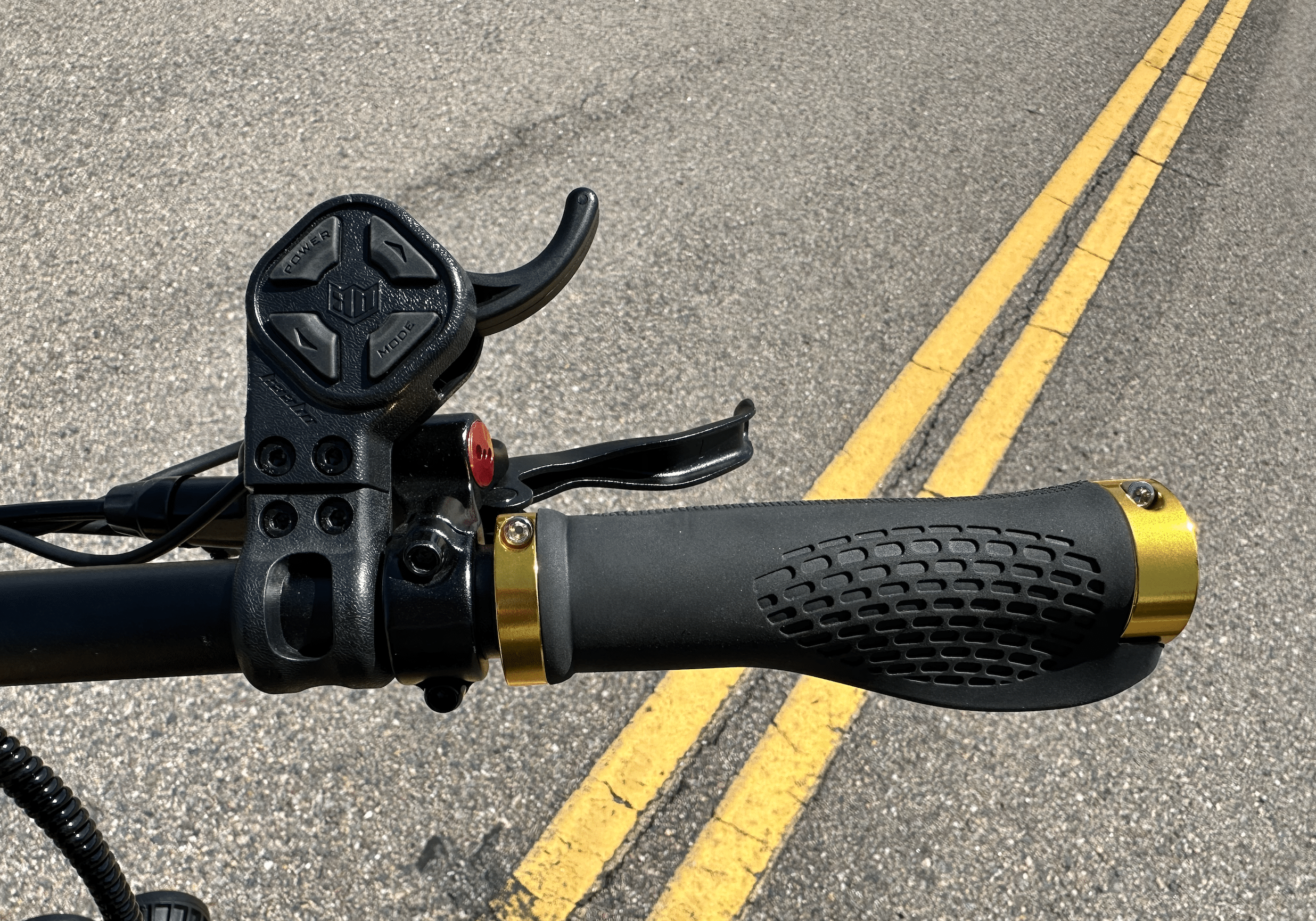 new-kaabo-wolf-king-gtr-review-the-best-electric-scooter-got-even-better-8