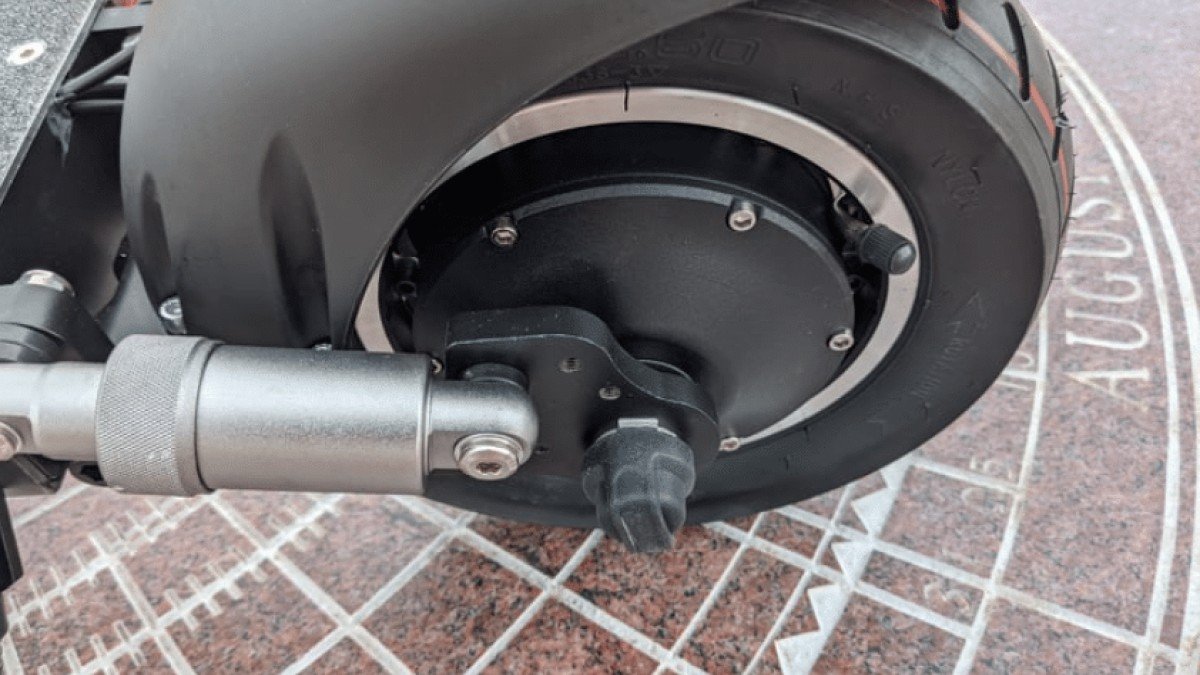 2023 Rad Power Bikes RadRunner 3 Plus radpower-radrunner-3-plus-utility-ebike-review-unmatched-style-and-functionality-16