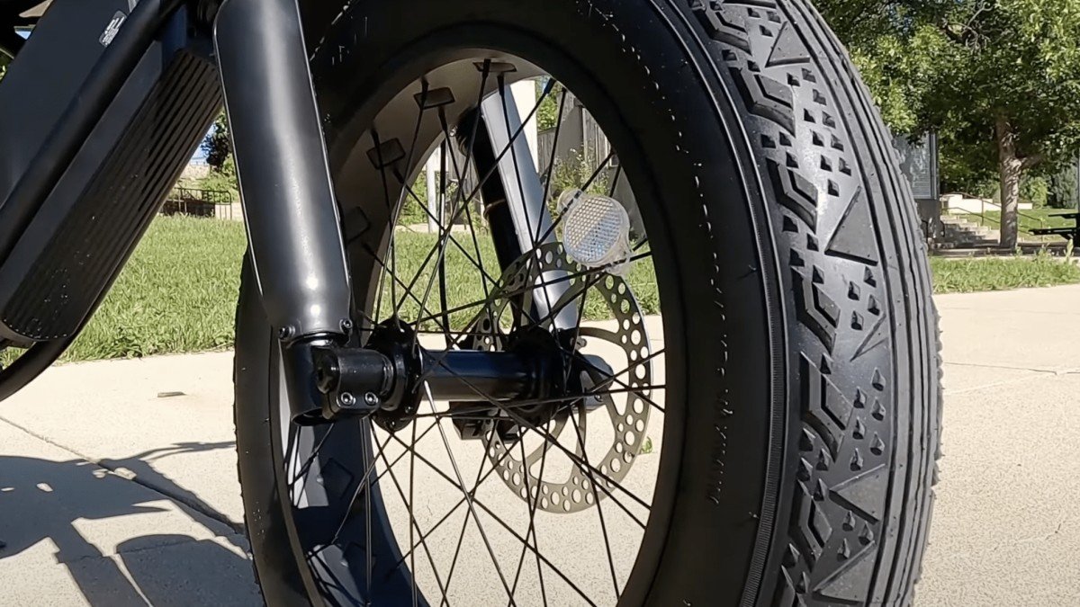 2023 Volcon Brat if-an-ebike-and-motorcycle-had-a-baby-volcon-brat-review-24