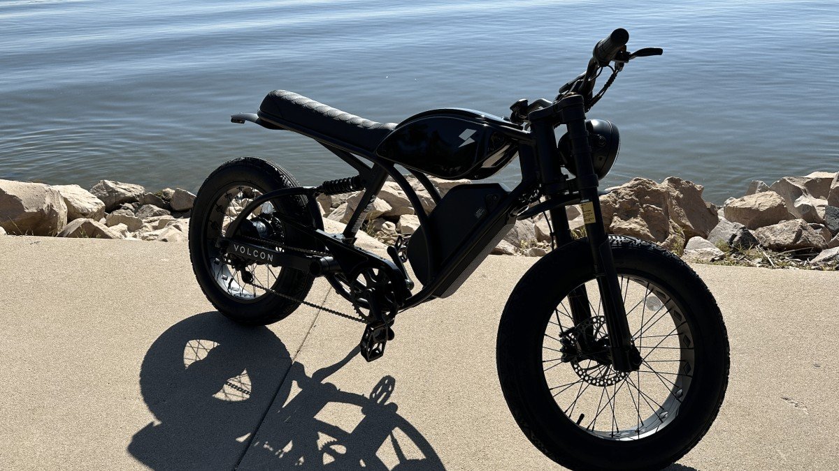 2023 Volcon Brat if-an-ebike-and-motorcycle-had-a-baby-volcon-brat-review-27