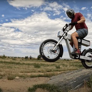 async-a1-e-bike-the-futuristic-ride-that-echoes-teslas-cybertruck-0