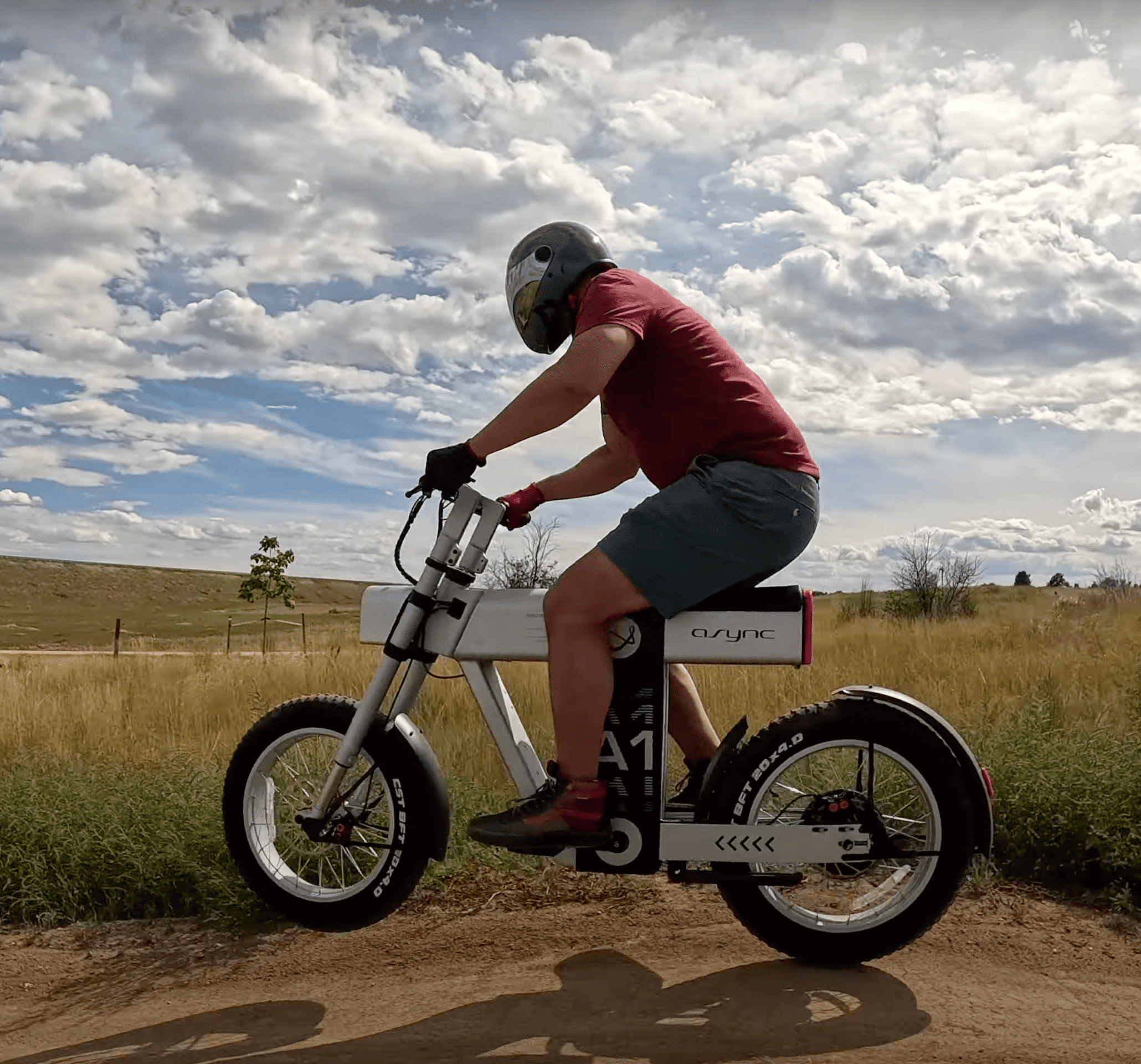 async-a1-e-bike-the-futuristic-ride-that-echoes-teslas-cybertruck-13