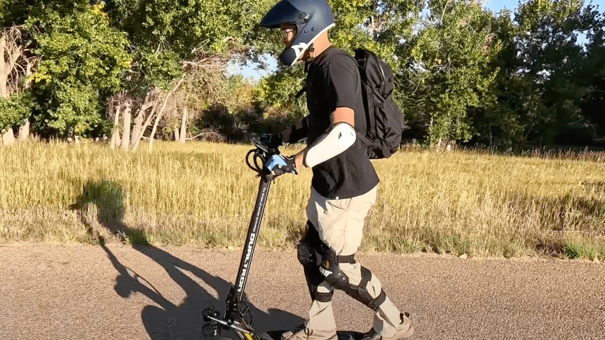 2023 Dualtron Thunder 3 rider road profile