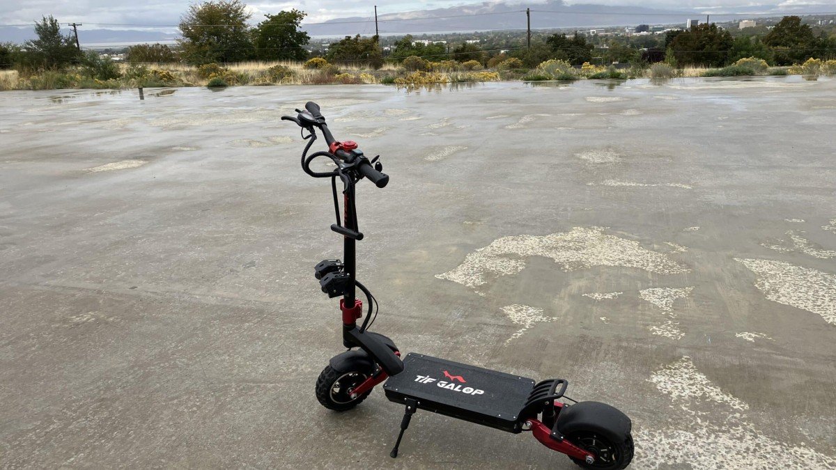 Cheapest Electric Scooter With 30+ Miles Range & 30+ Mph Top Speed