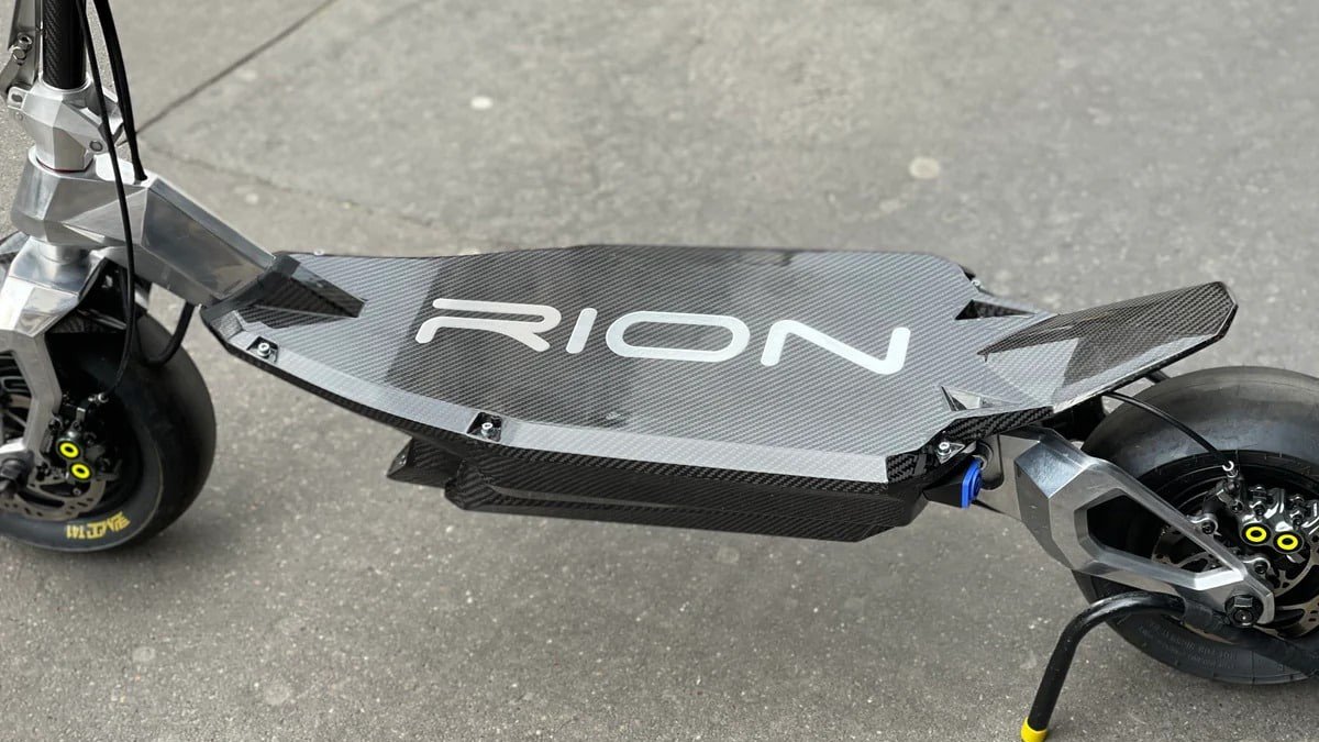 Lightest Electric Scooters With 55 Mph+ Top Speed