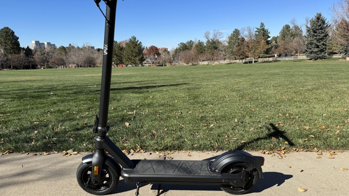 2024 VMAX VX2 Pro vmax-vx2-pro-electric-scooter-review-swiss-precision-for-stylish-commuting-in-the-usa-7