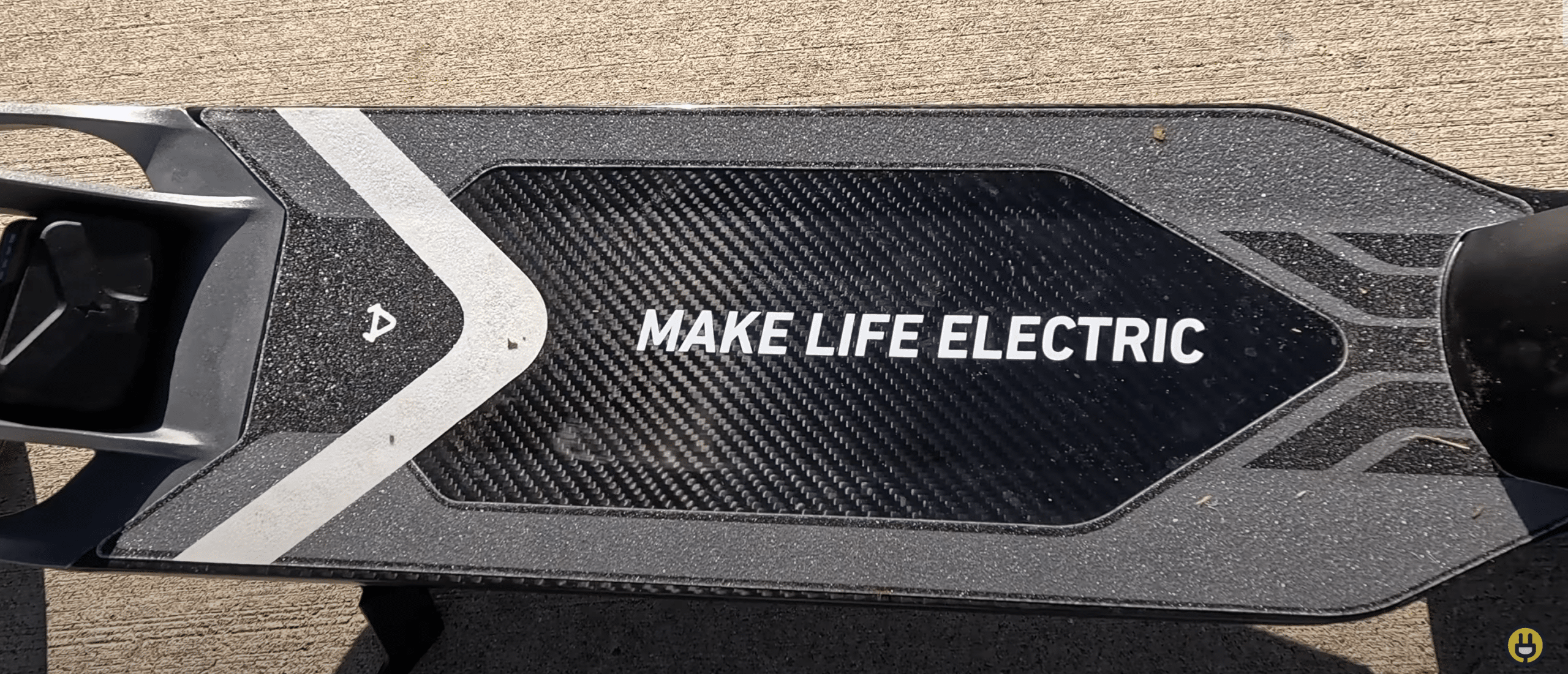 niu-kqi-air-the-best-lightweight-electric-scooter-yet-8