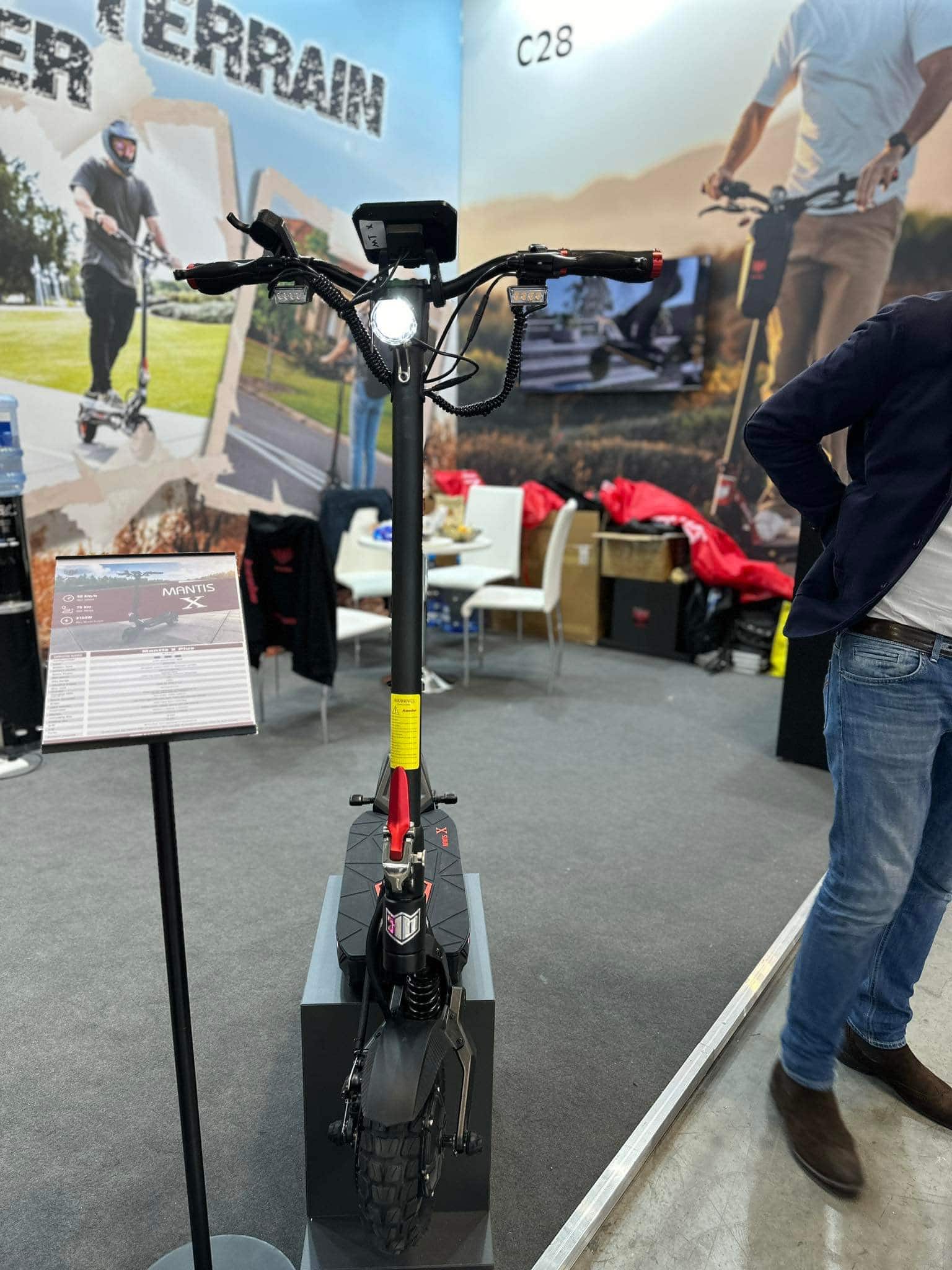 mantis-x-plus-kaabos-newest-scooter-5