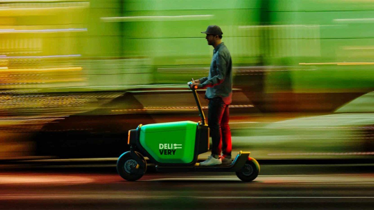 Scootility – An New E-Scooter That Hauls More Than A Cargo Bike – 140 Liters!