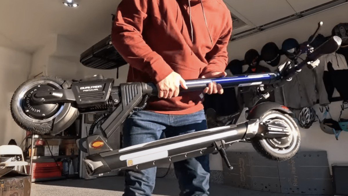 2023 Dualtron Popular dualtron-popular-escooter-review-the-best-budget-dualtron-electric-scooter-for-urban-adventures-3