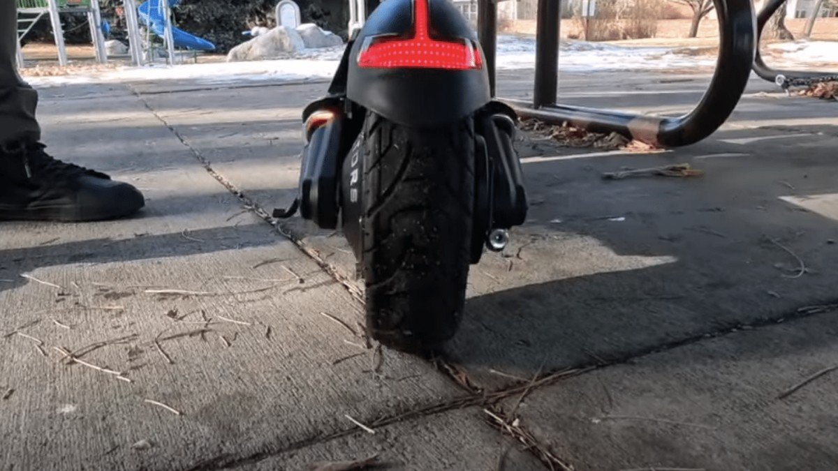 2023 Dualtron Popular dualtron-popular-escooter-review-the-best-budget-dualtron-electric-scooter-for-urban-adventures-11