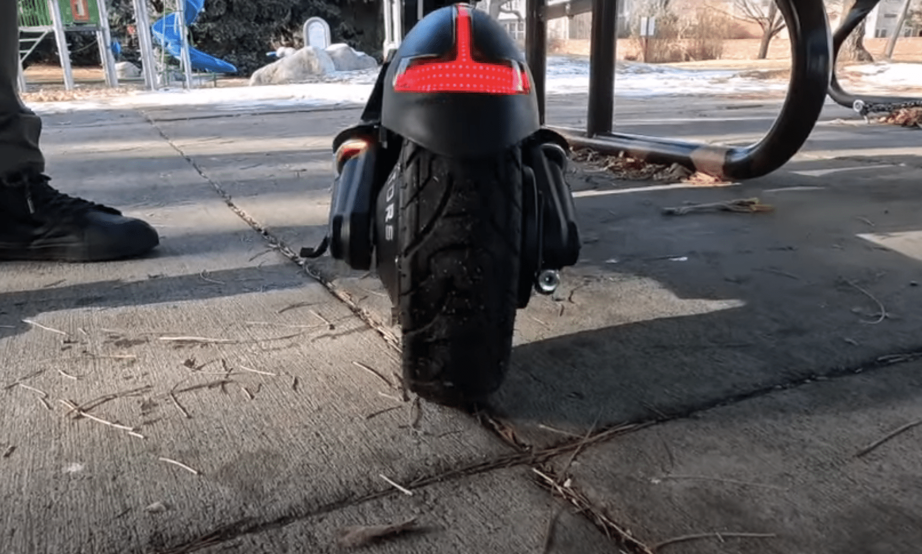 dualtron-popular-escooter-review-the-best-budget-dualtron-electric-scooter-for-urban-adventures-11