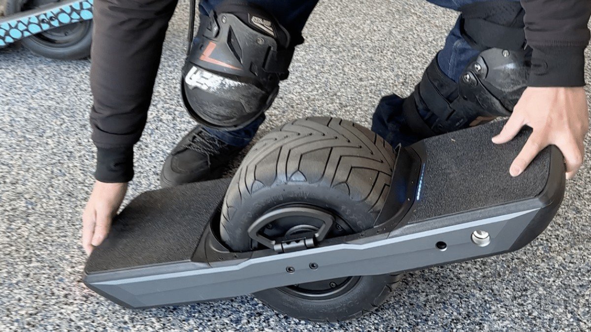 2023 Floatwheel ADV Pro board details