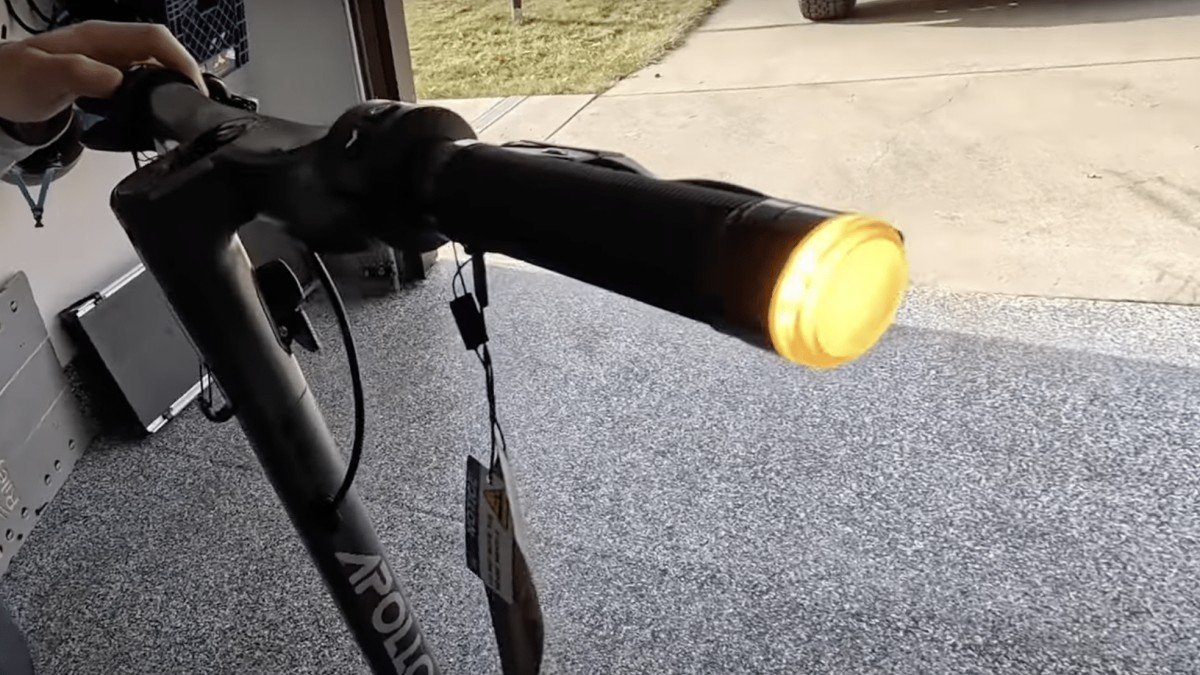 2023 Apollo City 2023 Dual Motor apollo-city-2023-review-11