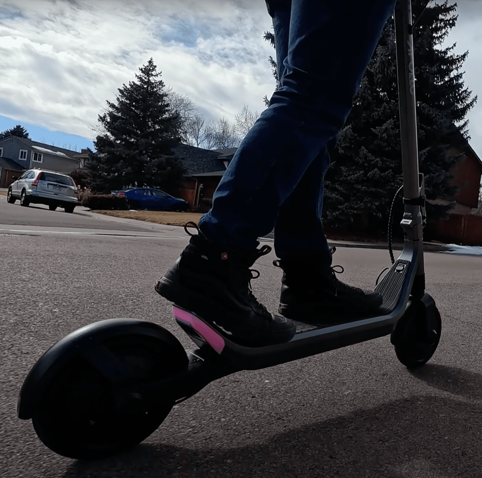 apollo-go-electric-scooter-review-2