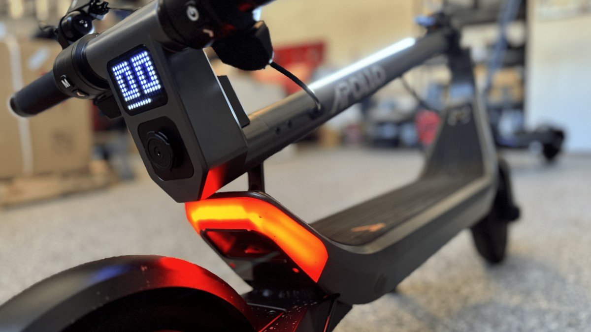2023 Apollo Go apollo-go-electric-scooter-review-17