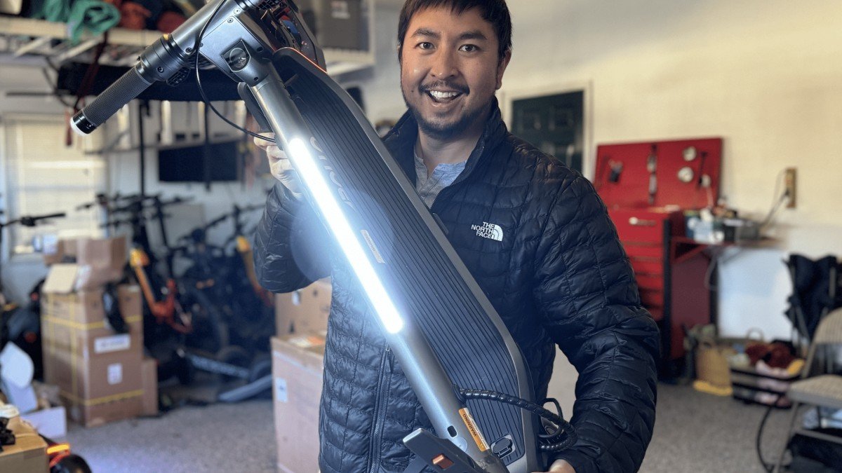 2023 Apollo Go apollo-go-electric-scooter-review-18