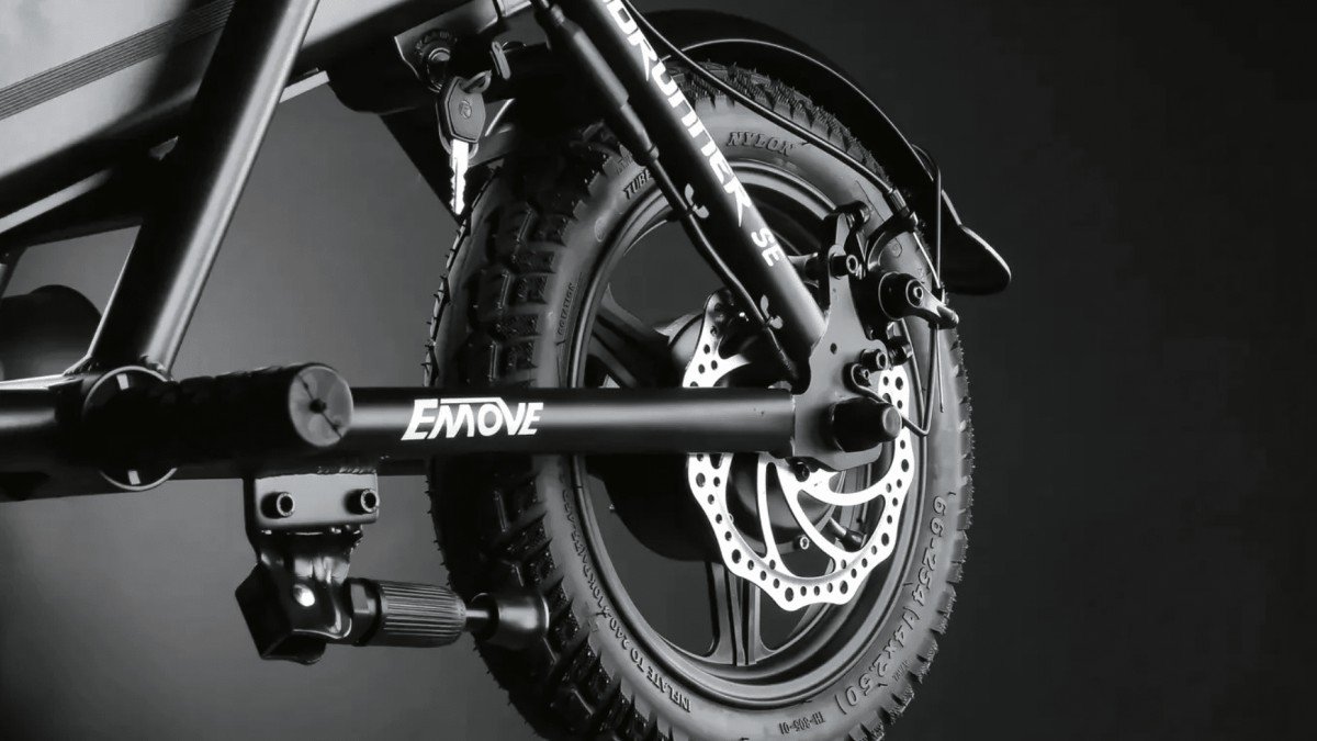 2024 EMOVE RoadRunner SE emove-roadrunner-se-12
