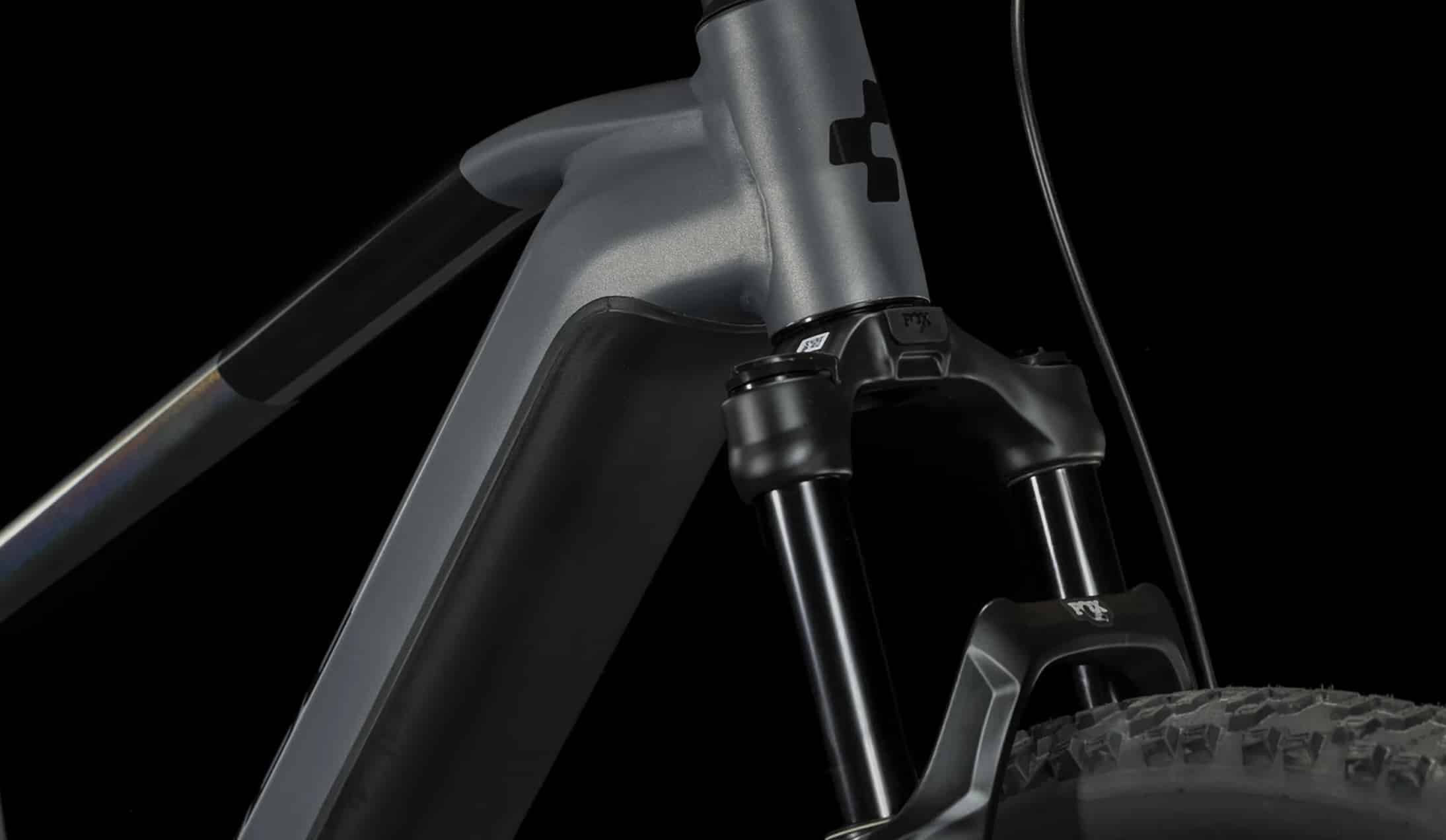 cube-reaction-e-bike-fast-light-and-strong-4