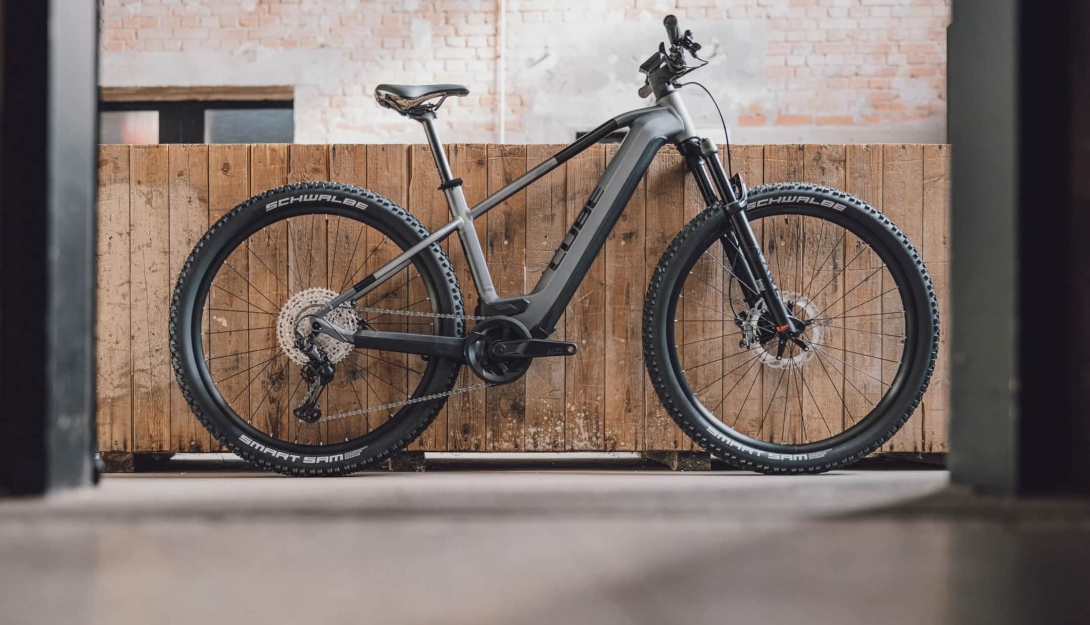 cube-reaction-e-bike-fast-light-and-strong-5