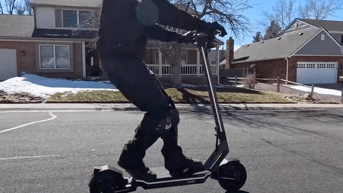 2024 Punk Rider Pro punk-rider-pro-electric-scooter-review-2