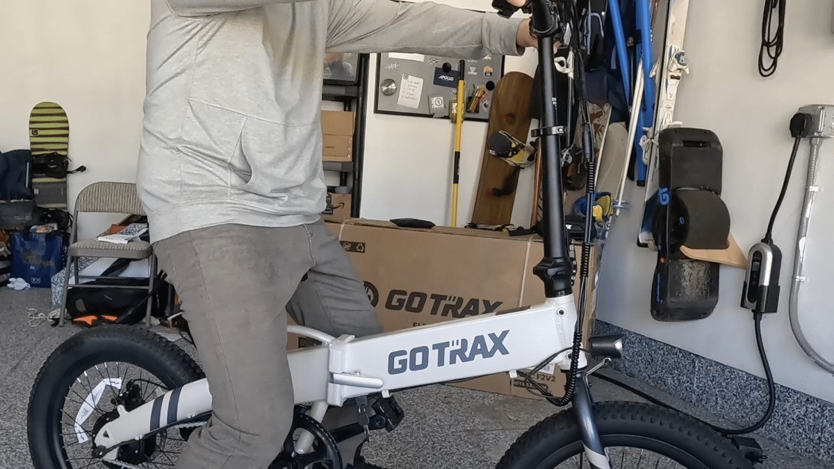 2024 Gotrax F1 V2 gotrax-f1-v2-review-7