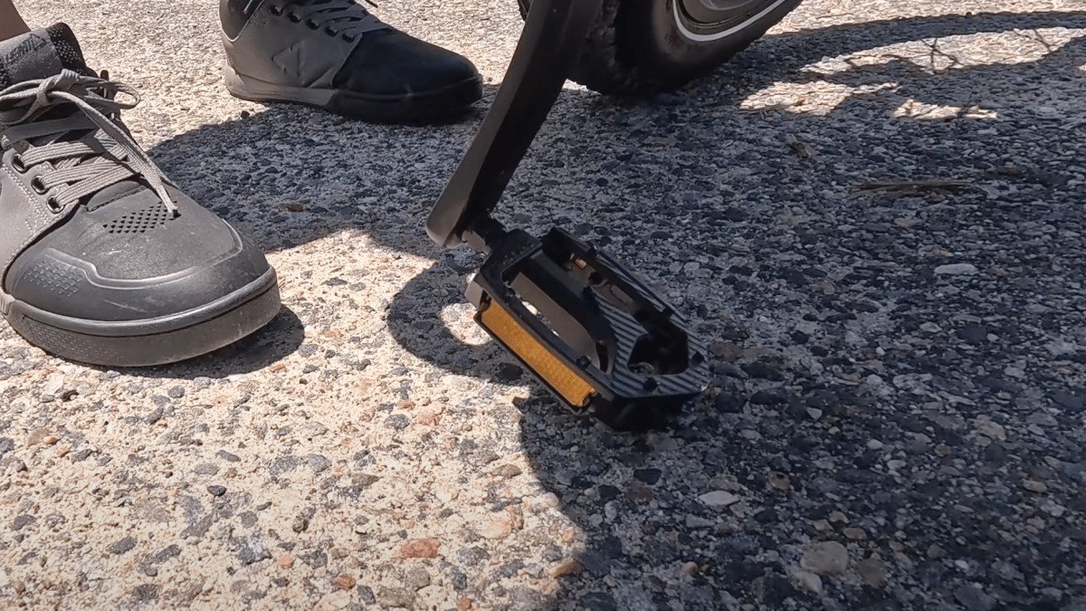 2024 Gotrax Tundra gotrax-tundra-review-1