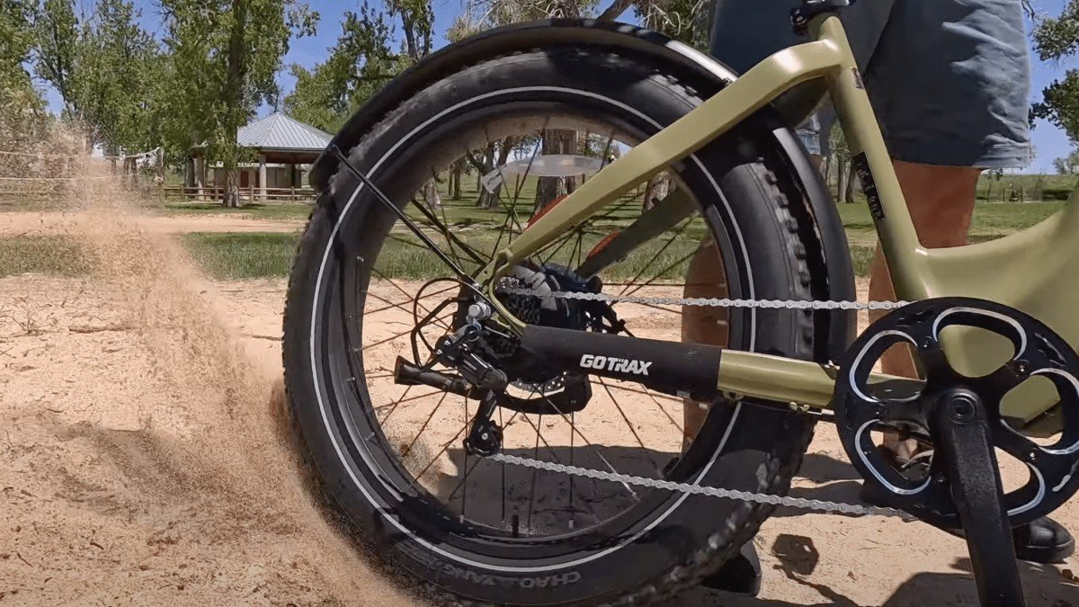 2024 Gotrax Tundra gotrax-tundra-review-5