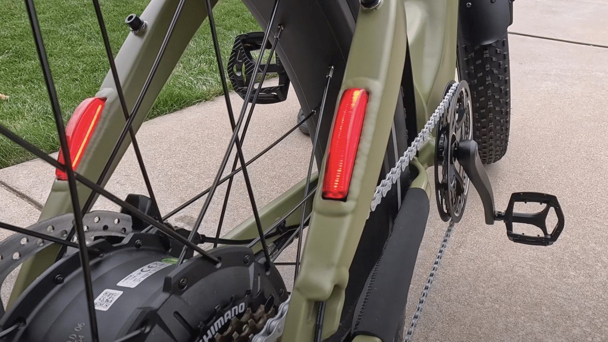 2024 Gotrax Tundra gotrax-tundra-review-7