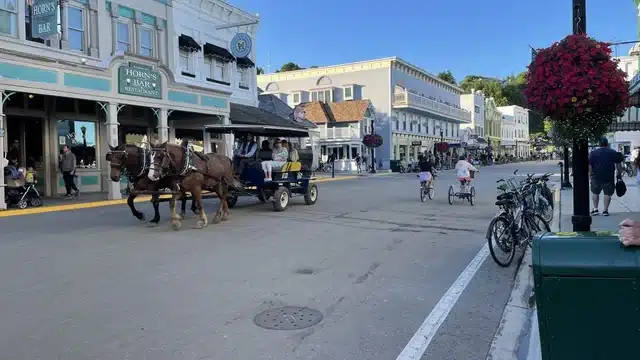 makinac-island-michigan-e-bike-1