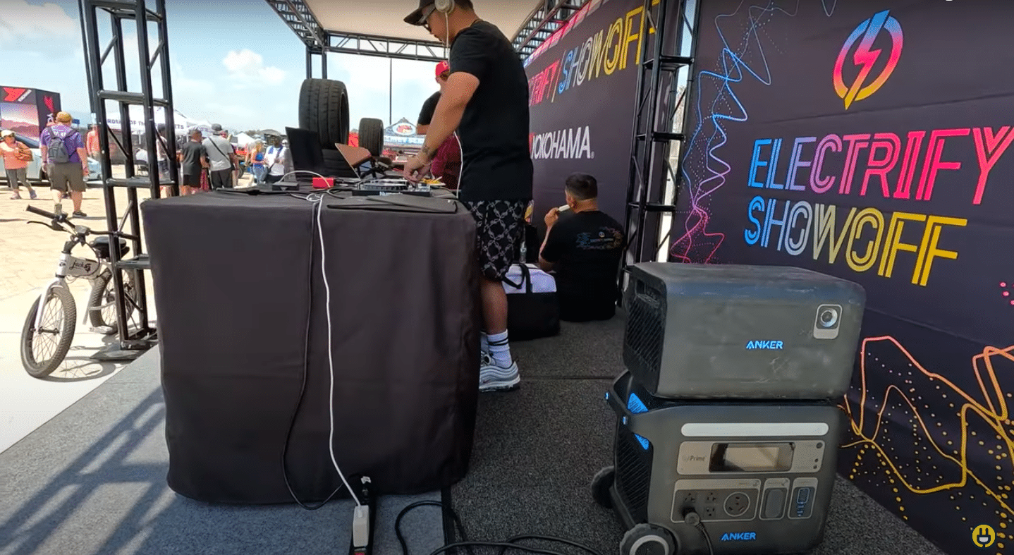 is-it-feasible-to-power-an-entire-electric-convention-with-portable-power-stations-anker-solix-f2000-2