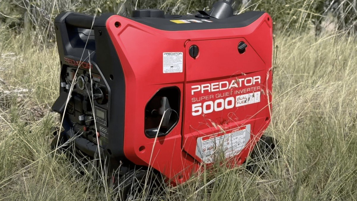 Gas Generator Vs Solar Generator: The Obvious Choice After Testing