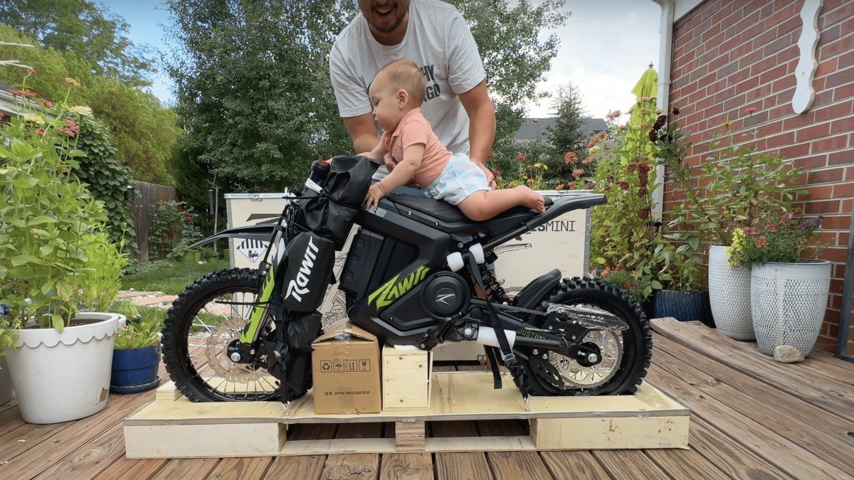 2024 Rawrr Mantis Mini baby on bike seat
