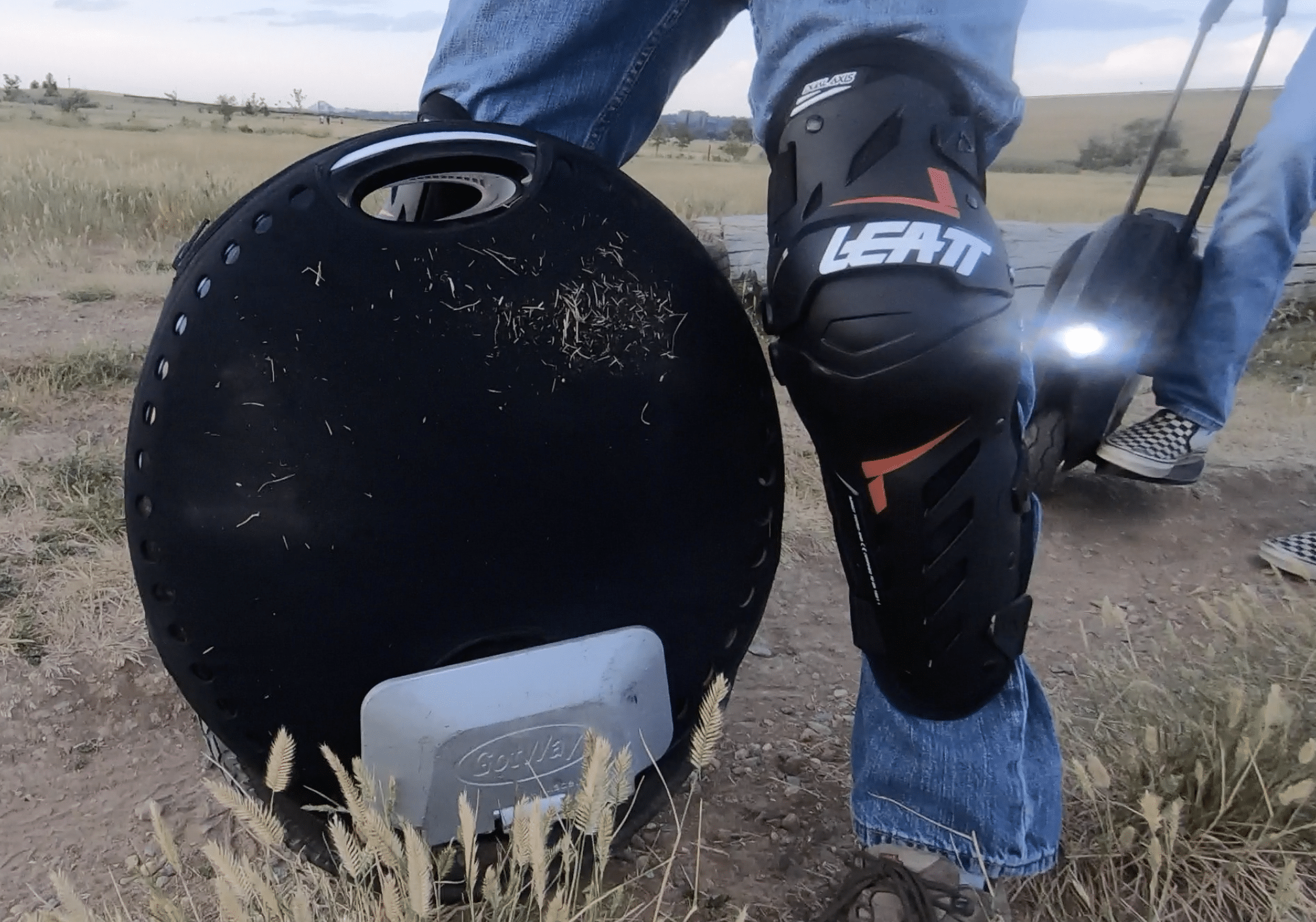 Knee-Protection-EUC-Electric-Unicycle