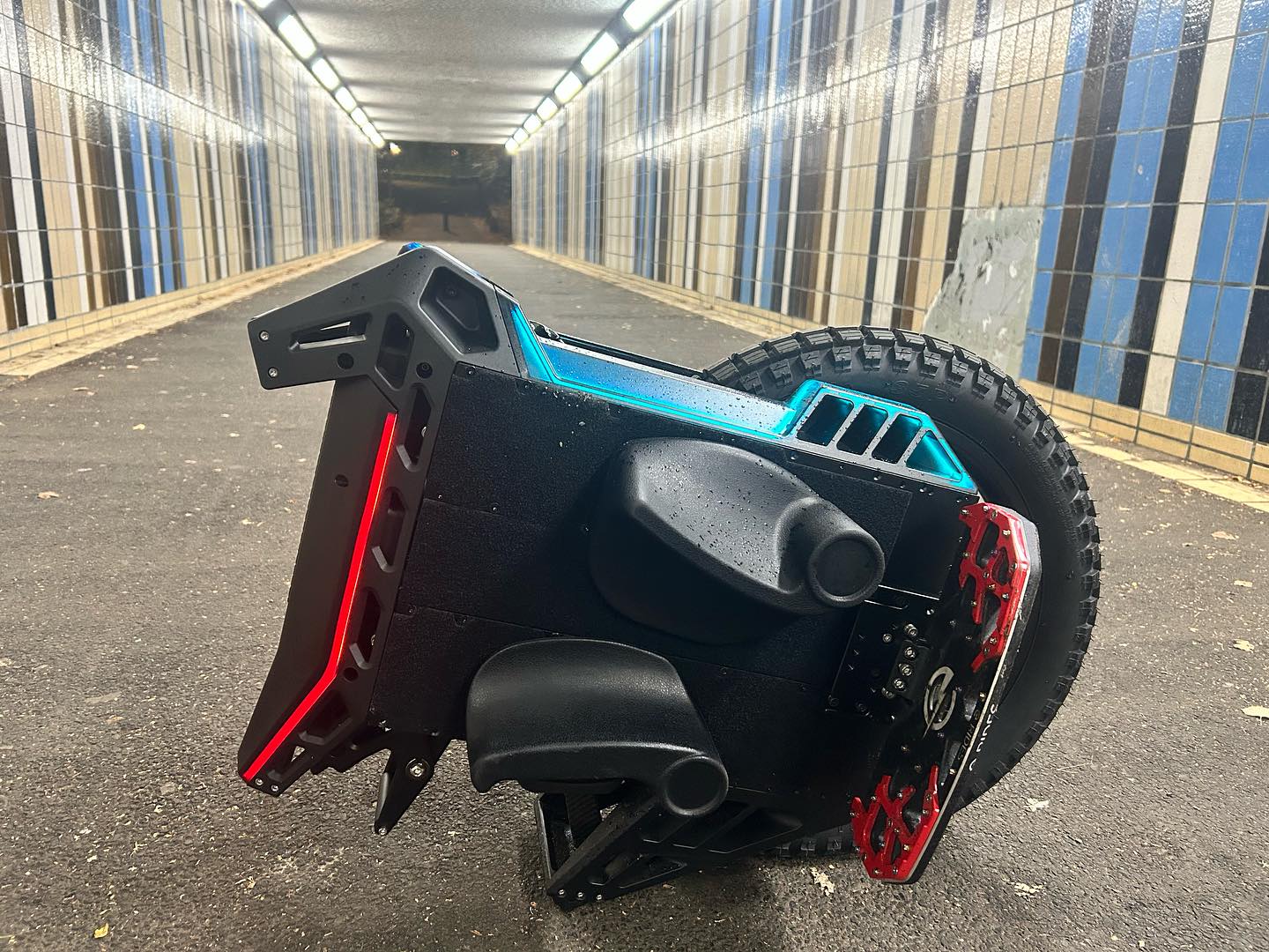 Begode Blitz – A Water Resistant Hyper-Wheel