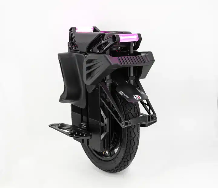 extreme-bull-griffin-a-veteran-lynx-copy-or-something-new-6