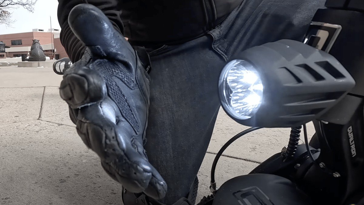 2025 Dualtron Victor Limited Headlight Brightness