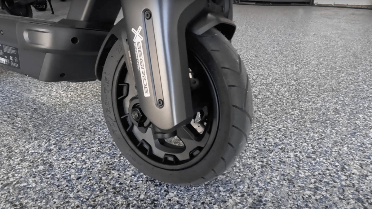 2025 Segway Max G3 front wheel suspension
