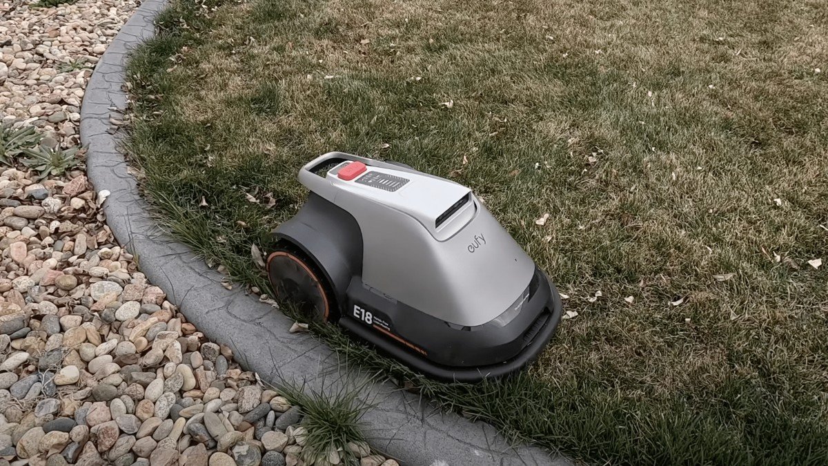 2024 EUFY E18 eufy-e18-robot-mower-review-2