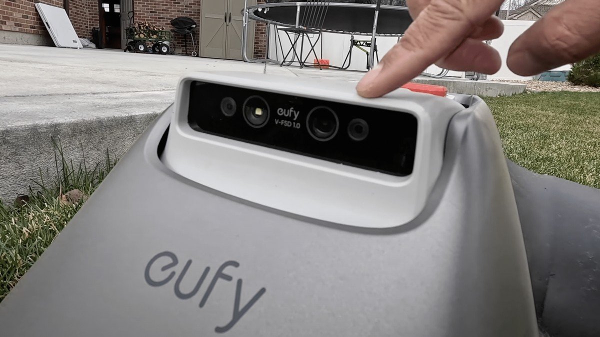 2024 EUFY E18 eufy-e18-robot-mower-review-4