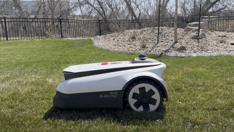 ecovacs-goat-a3000-0