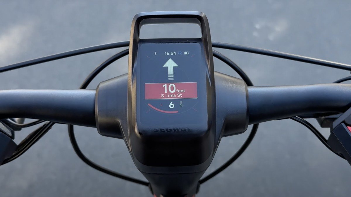 2024 Segway GT3 handlebar navigation display