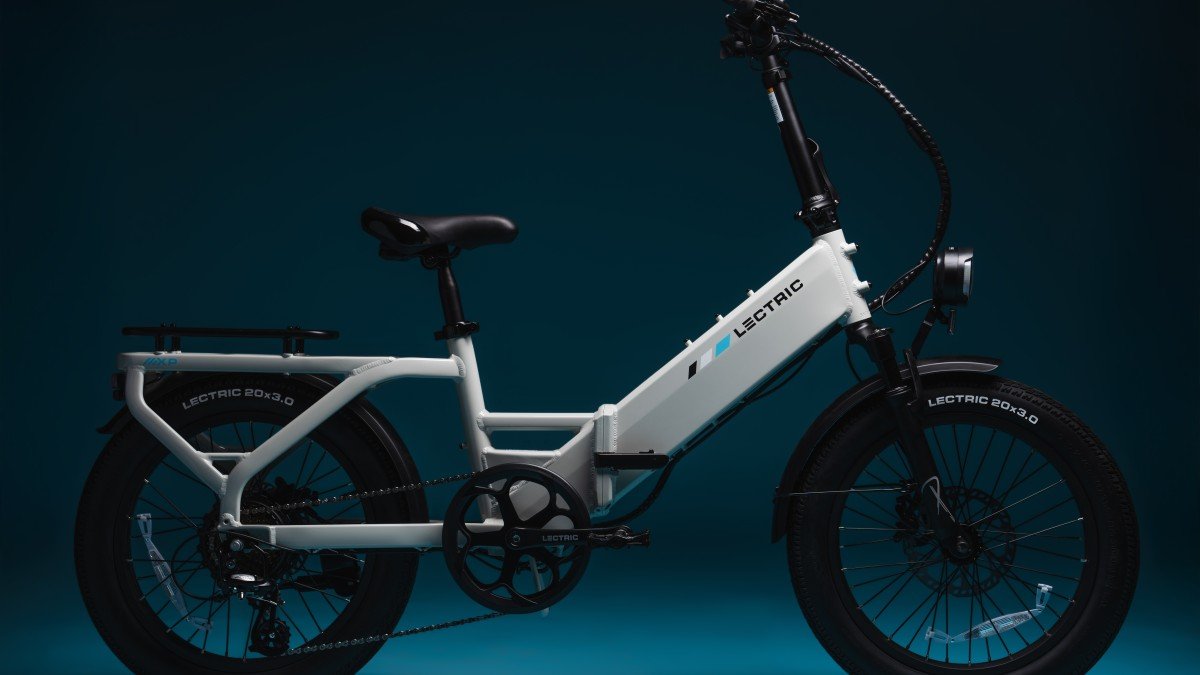 2024 Lectric XP 4.0 white side profile