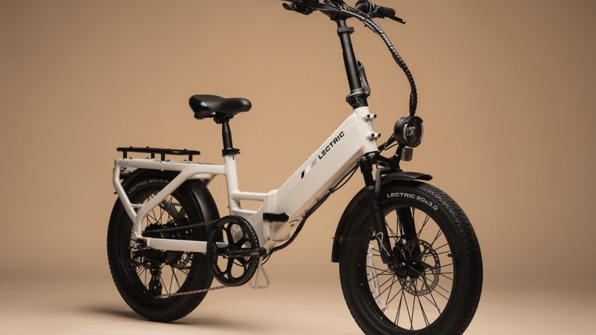 2024 Lectric XP 4.0 tan angled profile