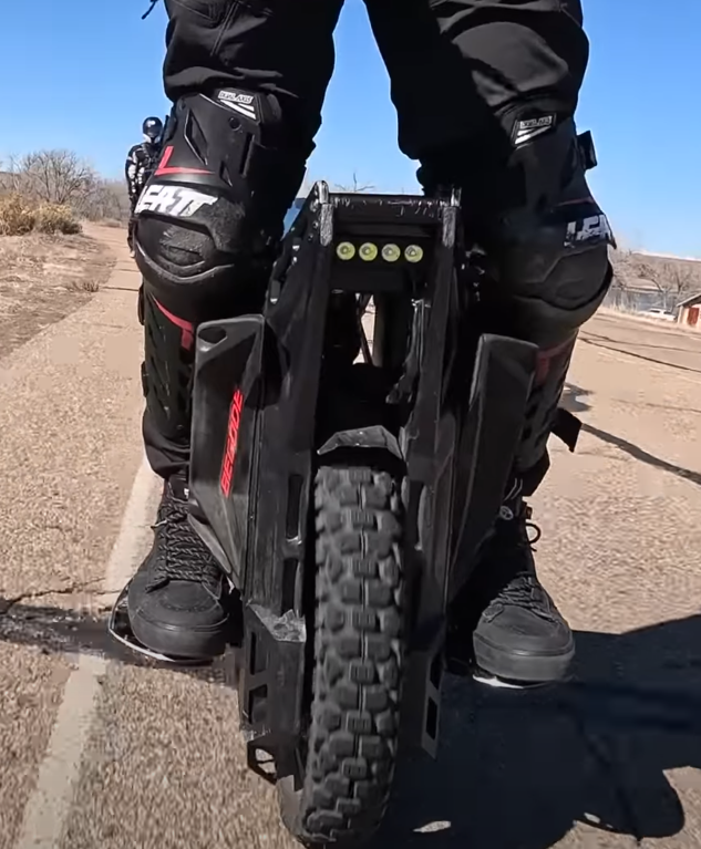 begode-et-max-review-king-of-speed-master-of-versatility-2