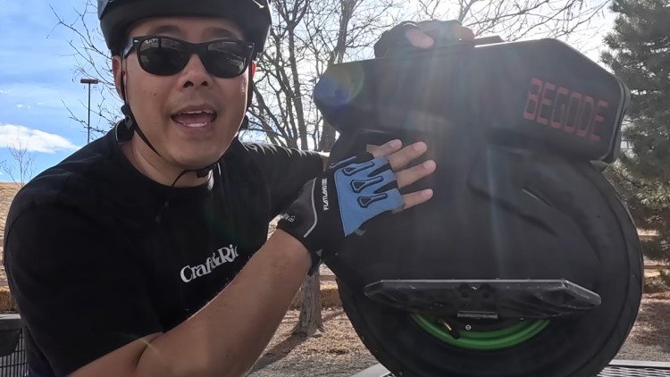 begode-future-budget-friendly-beginner-electric-unicycle-0