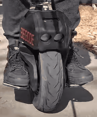begode-future-budget-friendly-beginner-electric-unicycle-2
